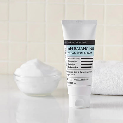 pH BALANCING CLEANSING FOAM